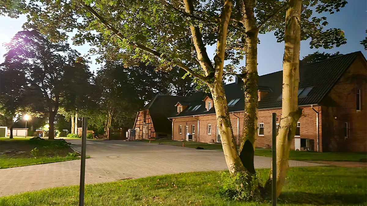 Reihenhaus Seestraße 65 am Abend