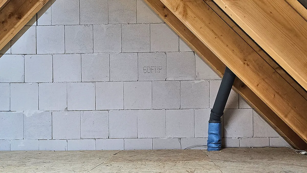 Stauraum im Dachboden